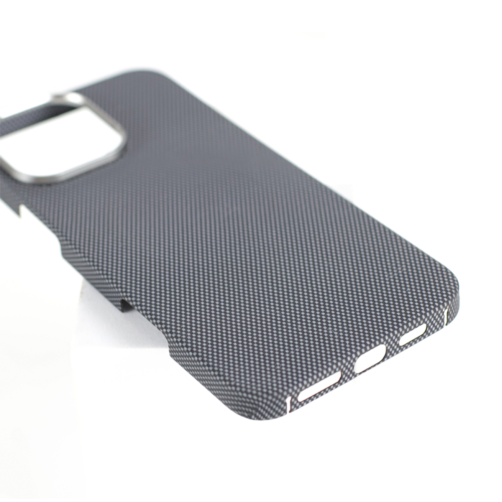 VANTA Case Carbon Ring Plain 600D Magsafe for iPhone 16 Pro, Plain White - Image 4
